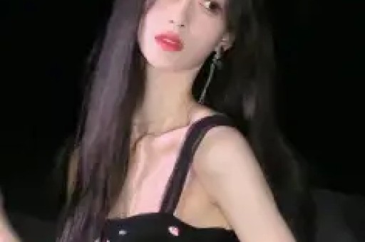 鹿晗工作室回应“与网红司晓迪恋爱”等相关信息：捏造、散布谣言等方式侵害鹿晗先生名誉均需依法承担相应的法律责任