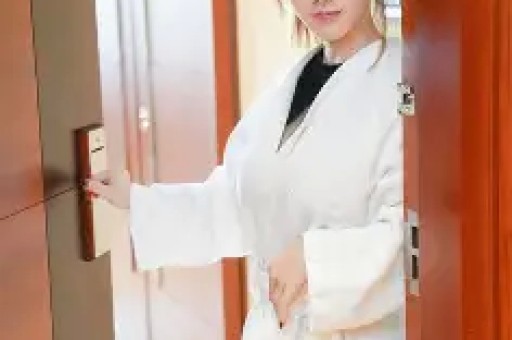 网红直播卖惨翻车虚假深情割韭菜这出戏演砸了！